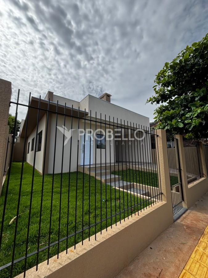 Casa para Venda, em Marechal C�ndido Rondon, bairro Botafogo, 2 dormit�rios, 1 banheiro
